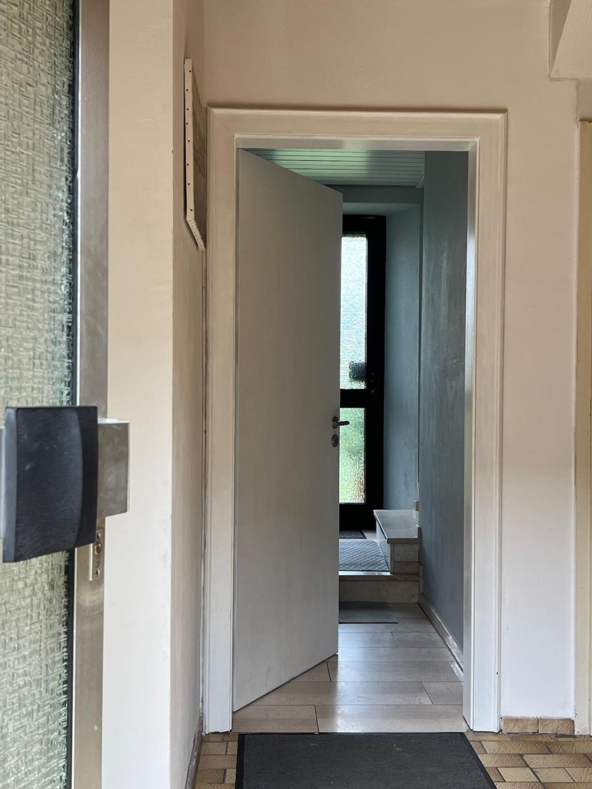 Apartment Gemütliche In Rheinnähe Düsseldorf