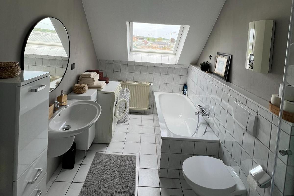 Apartment Gemuetliche In Rheinnaehe Dusseldorf